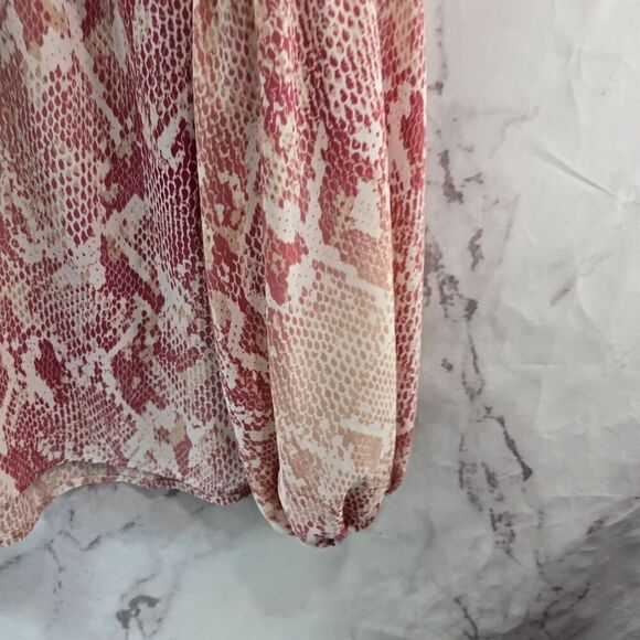 CAbi Shirt Womens Small Blouse Pink Balloon Button Up Bethany Snakeskin 5708 - Picture 4 of 12